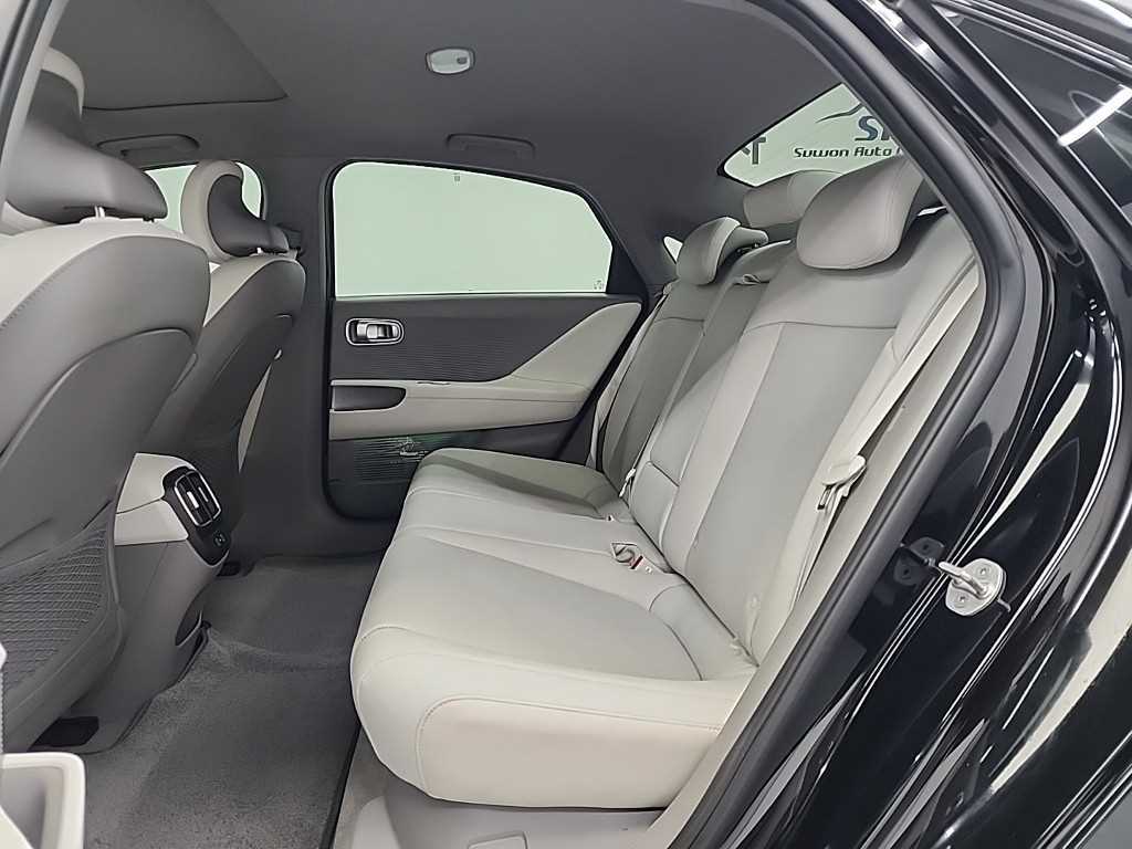 HYUNDAI Ioniq 6 - Vista 12