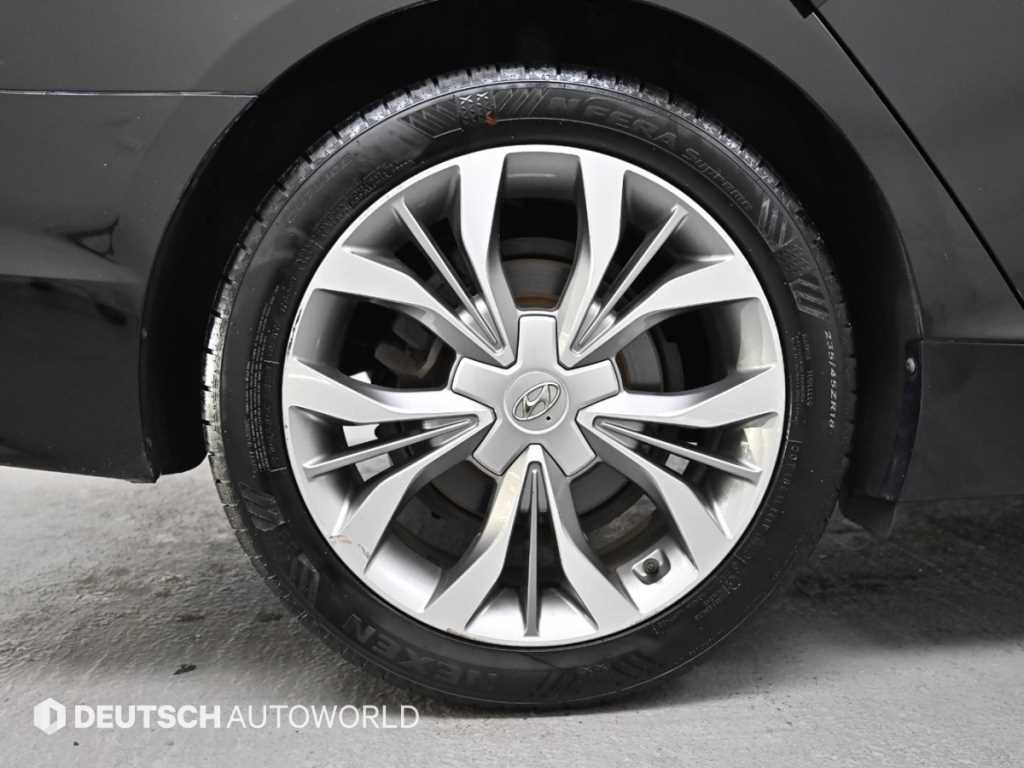 HYUNDAI Sonata - Vista 5