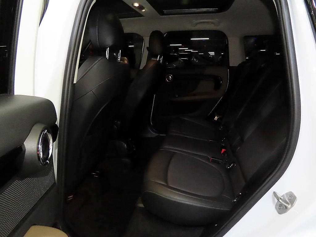 Mini Countryman - Vista 7