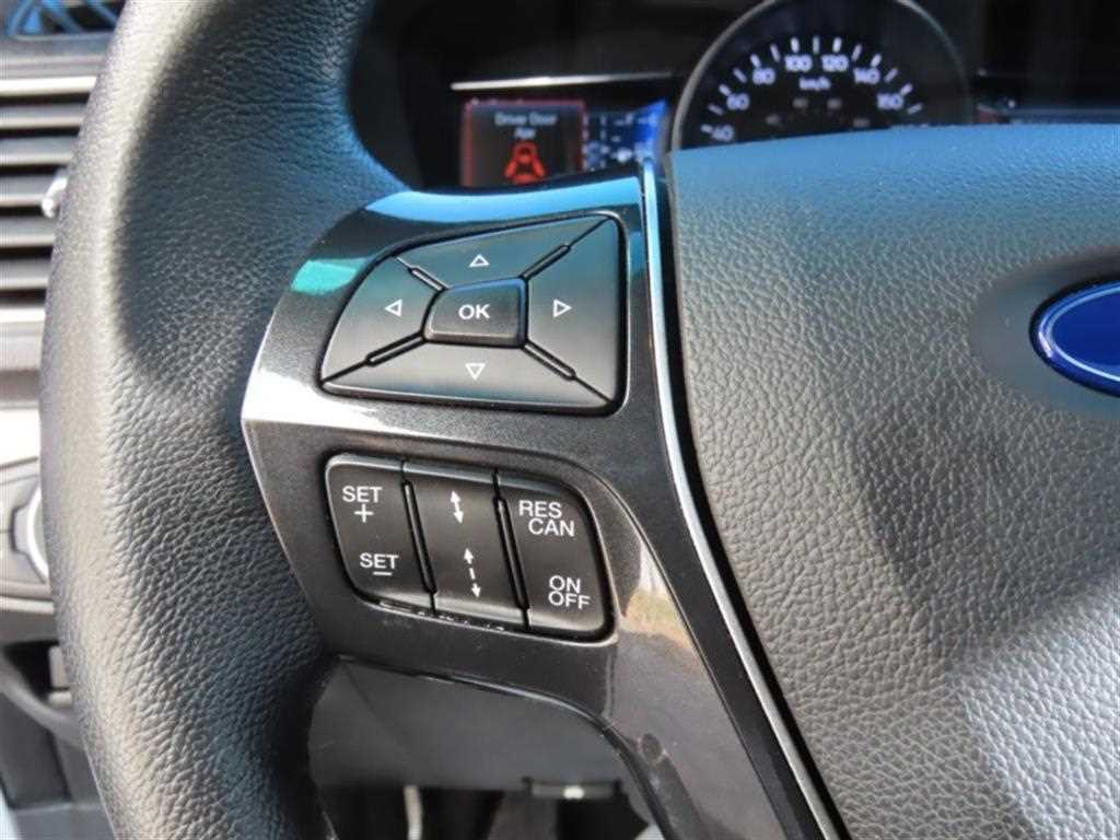 Ford Explorer - Vista 11