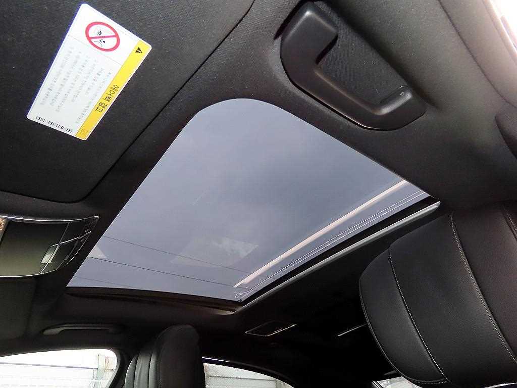 Mercedes Benz S Class 2017 Negro - Importación desde Corea - HF Imports Iquique - Foto 16