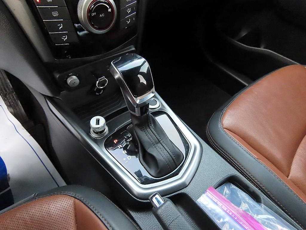 Ssangyong Tivoli - Vista 10