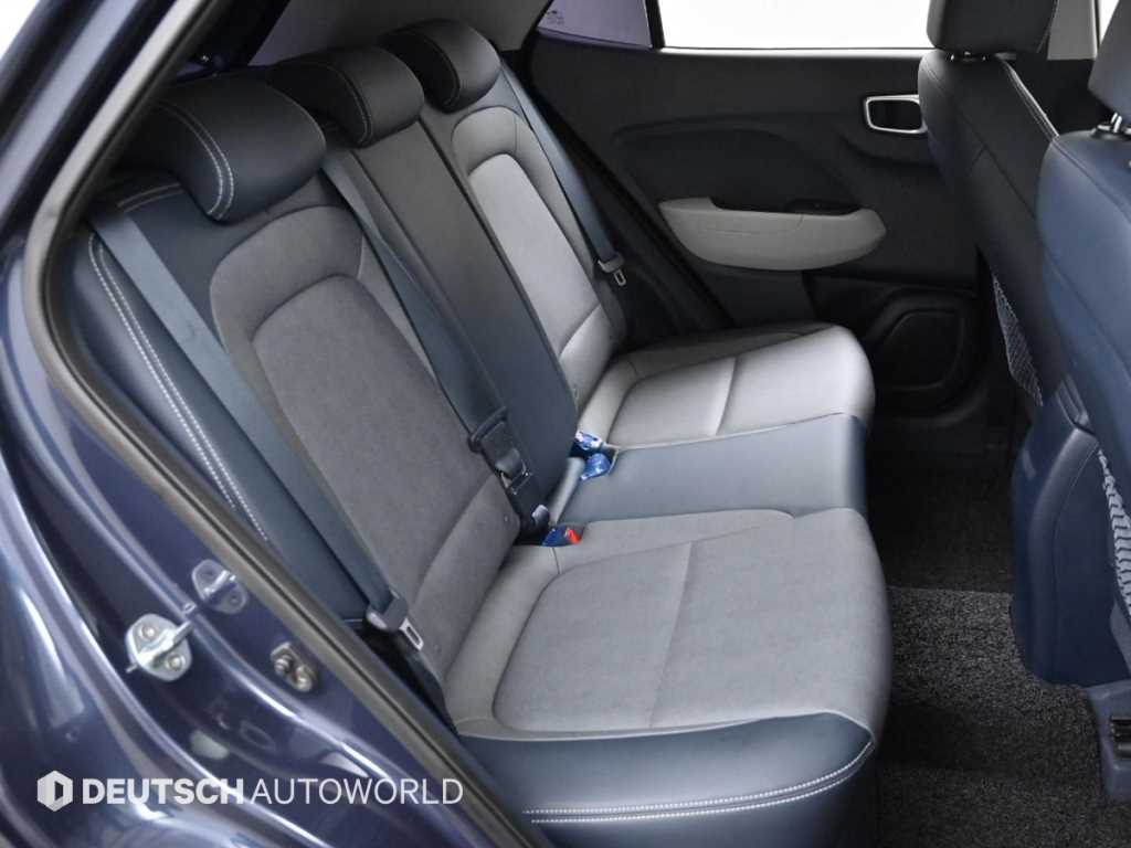 HYUNDAI Venue - Vista 12