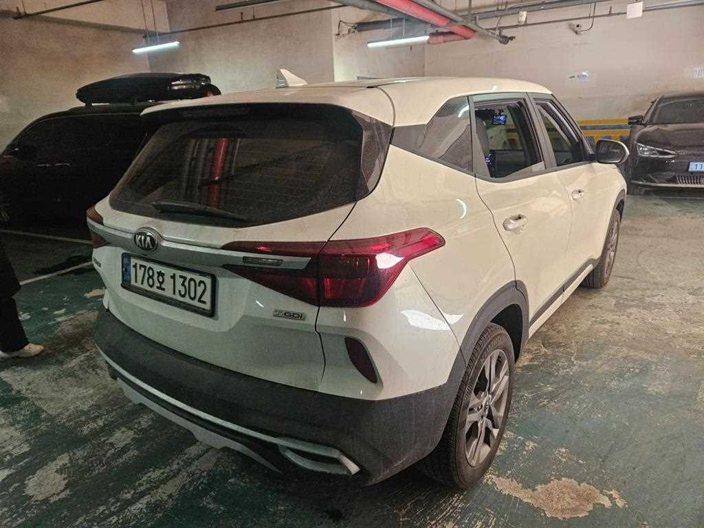 KIA Seltos - Vista 6