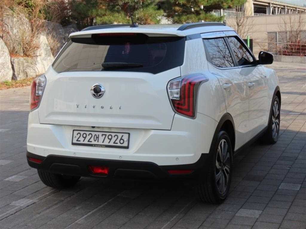 Ssangyong Tivoli - Vista 3