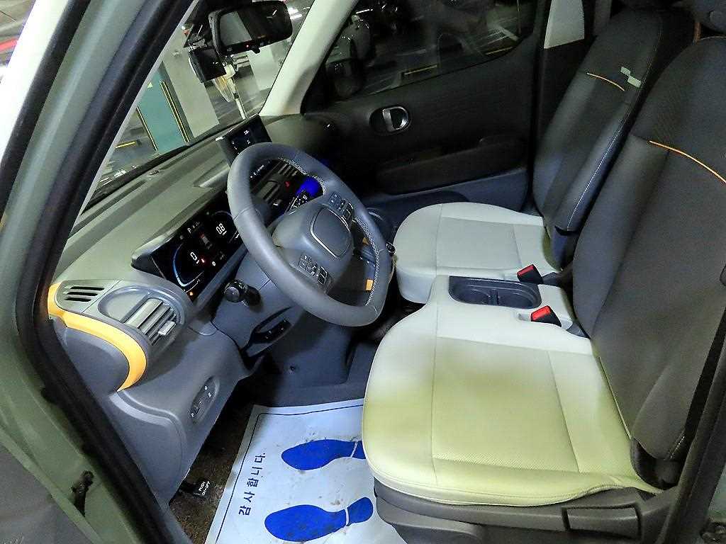 HYUNDAI Casper - Vista 6