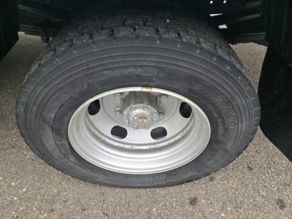 medium and large cargo truck 2015 Blanco - Importación desde Corea - HF Imports Iquique - Foto 17