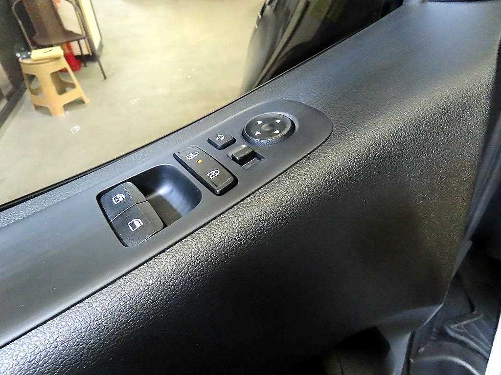 HYUNDAI Staria 2025 - Importación desde Corea - HF Imports Iquique - Foto 13