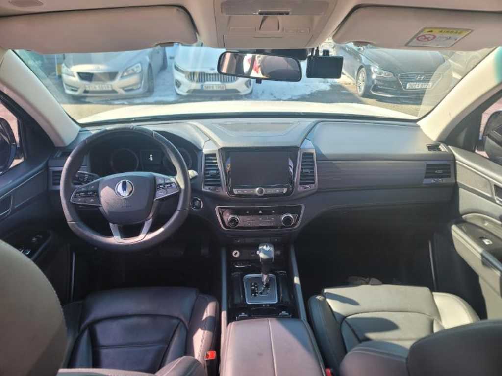 Ssangyong Rexton - Vista 10