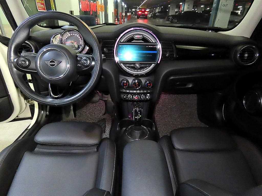 Mini Cooper - Vista 10