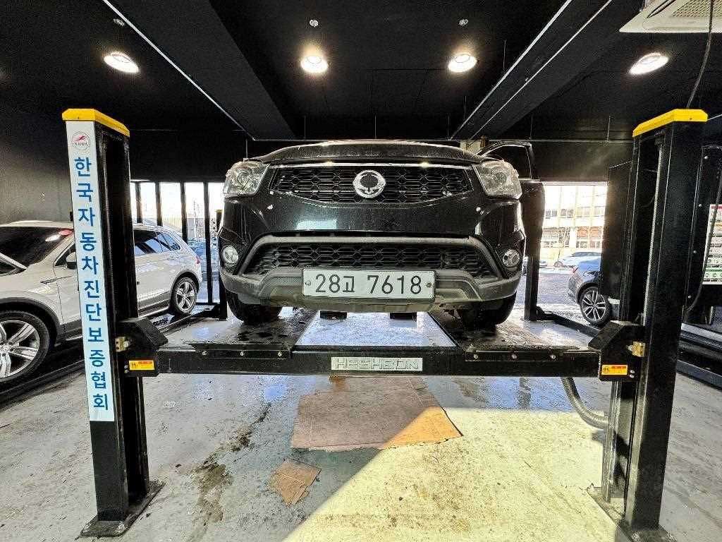 Ssangyong Korando 2015 Negro - Importación desde Corea - HF Imports Iquique - Foto 1