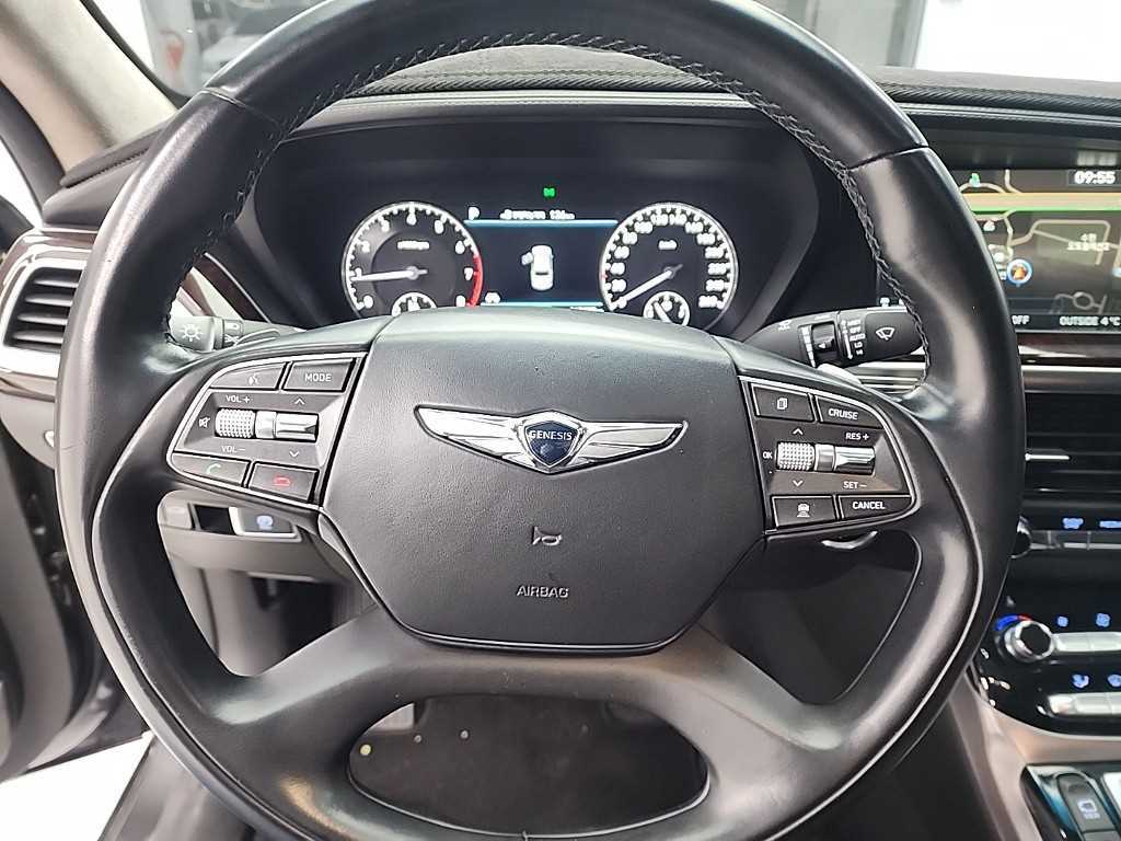 Genesis EQ900 - Vista 9