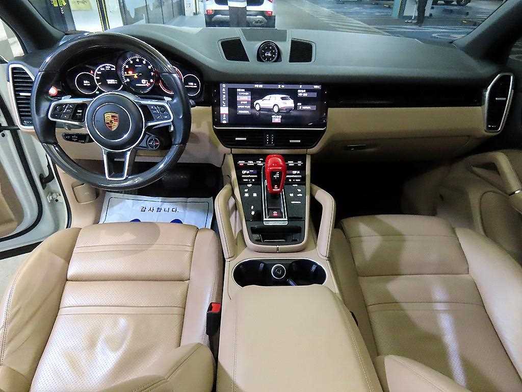 Porsche Cayenne - Vista 10