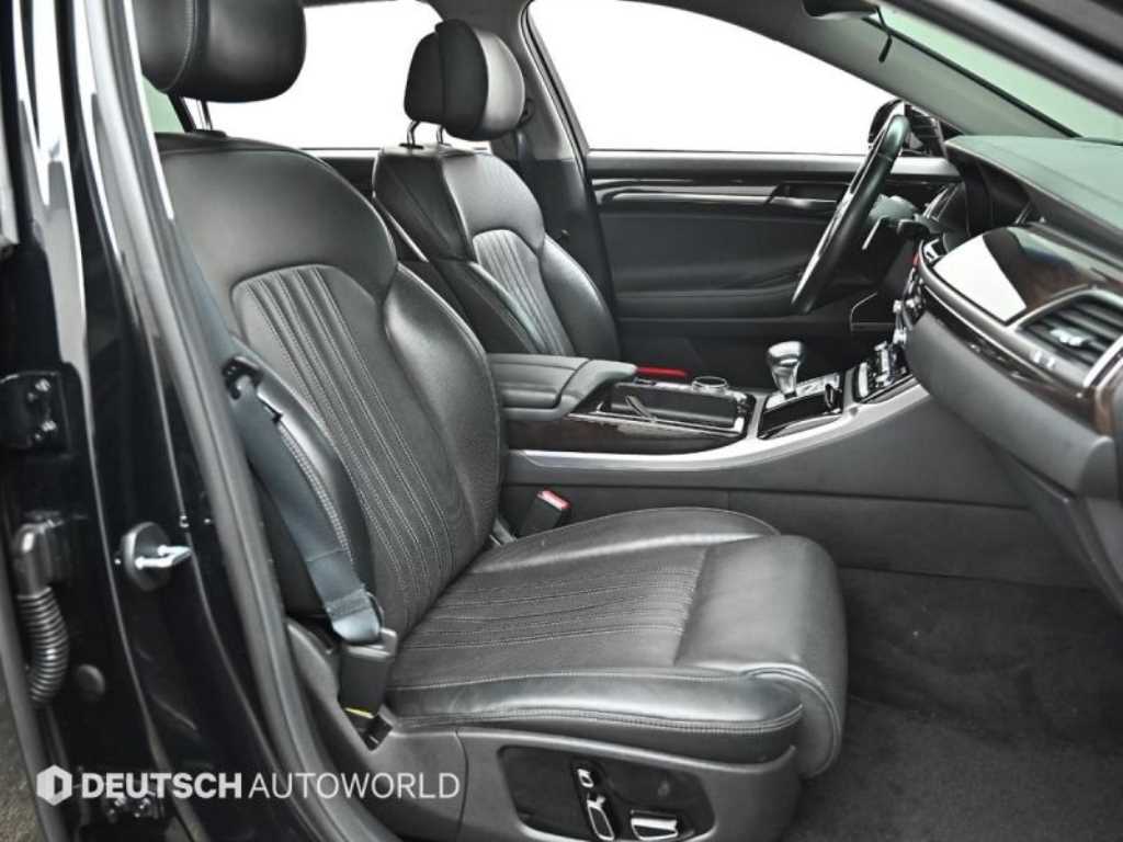 Genesis EQ900 - Vista 10