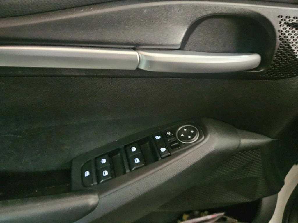 KIA Seltos - Vista 9