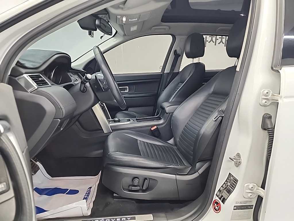 Land Rover Discovery Sports - Vista 11