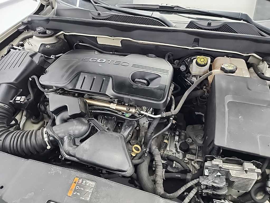 Chevrolet Malibu - Vista 5