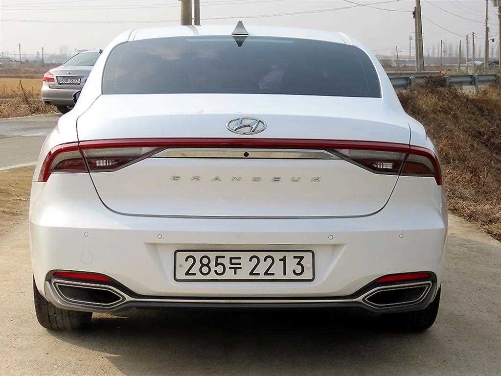 HYUNDAI Grandeur - Vista 4