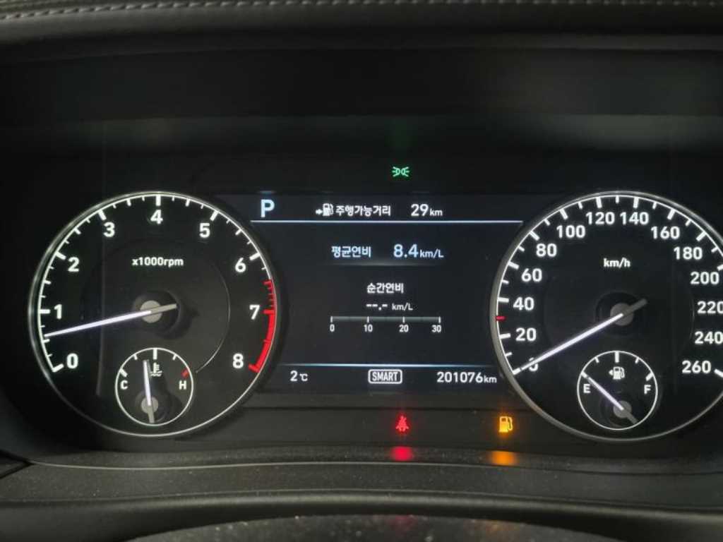 Genesis EQ900 - Vista 6