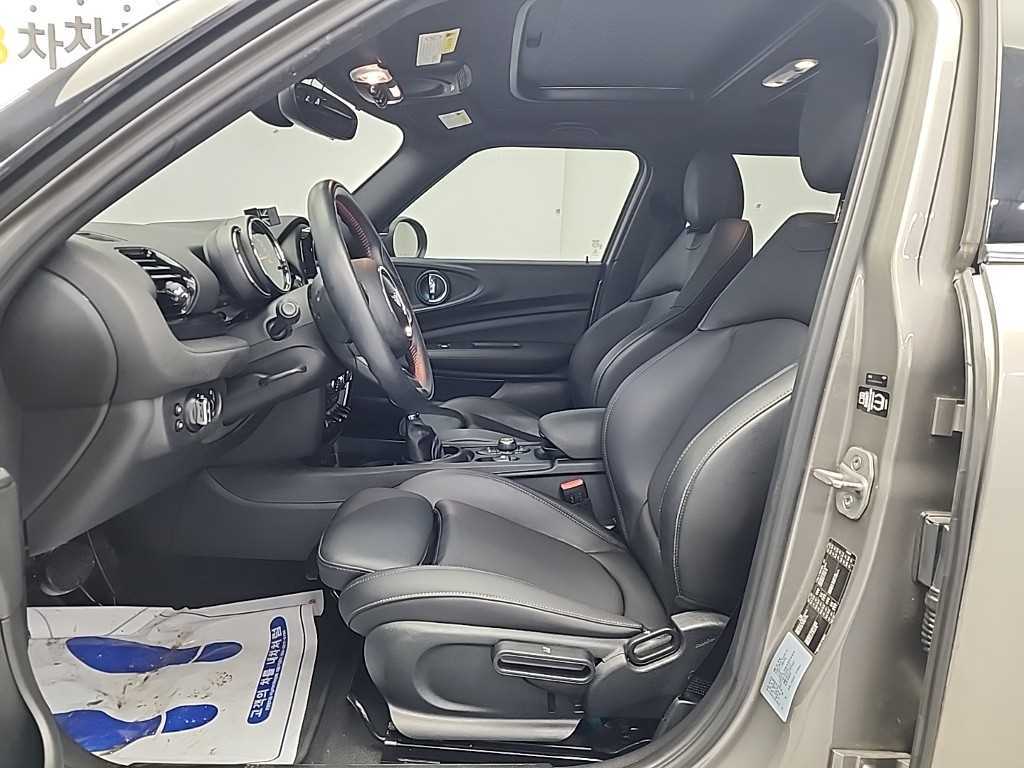 Mini Clubman - Vista 11