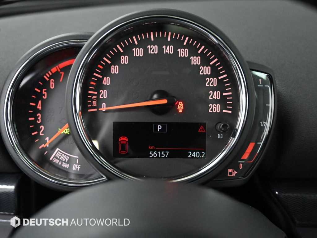 Mini Clubman - Vista 8