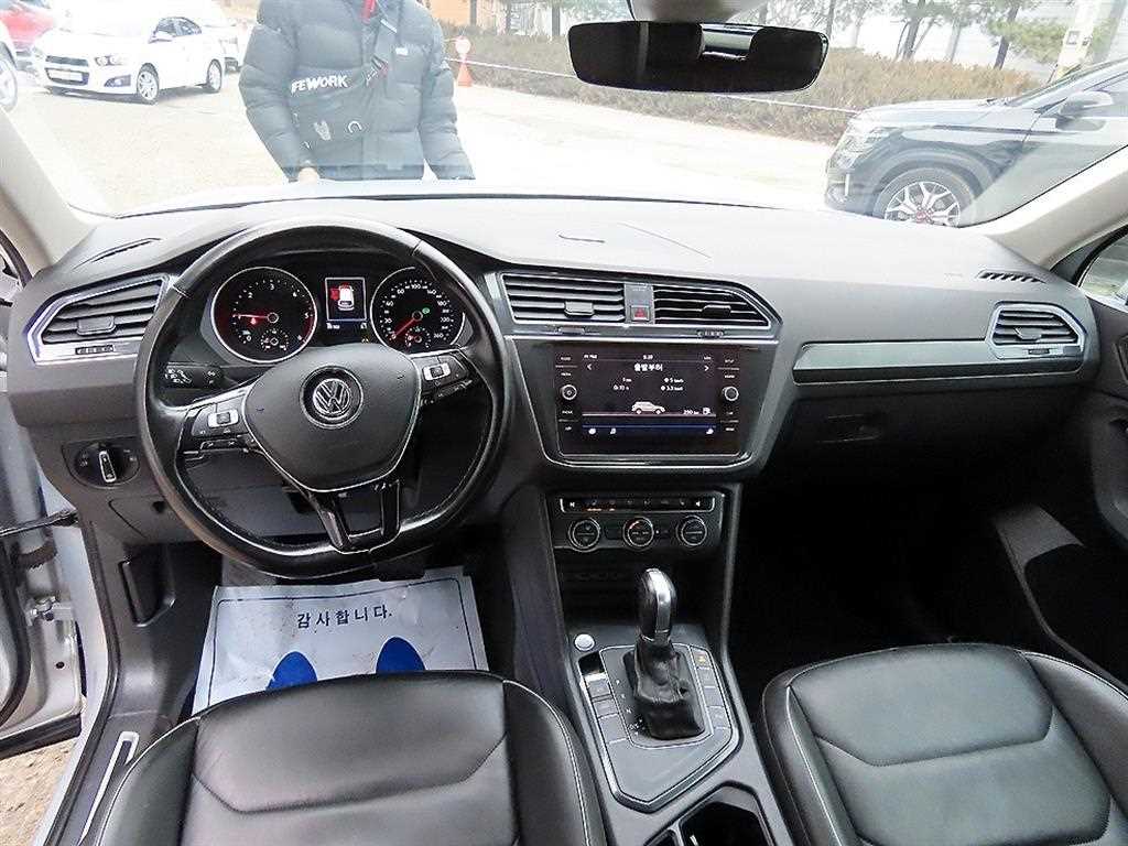 Volkswagen Tiguan - Vista 7