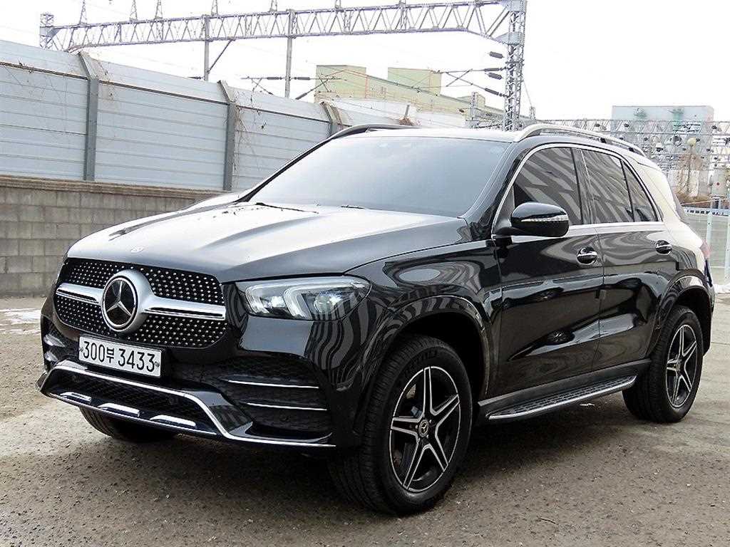 Mercedes Benz GLE Class - Vista 2