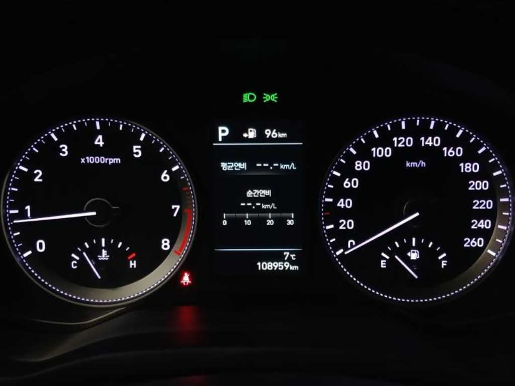 HYUNDAI Grandeur - Vista 10