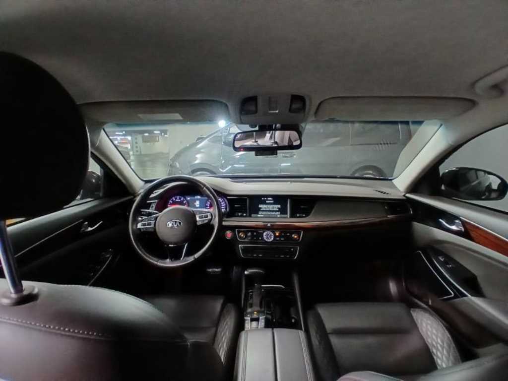KIA K7 - Vista 6