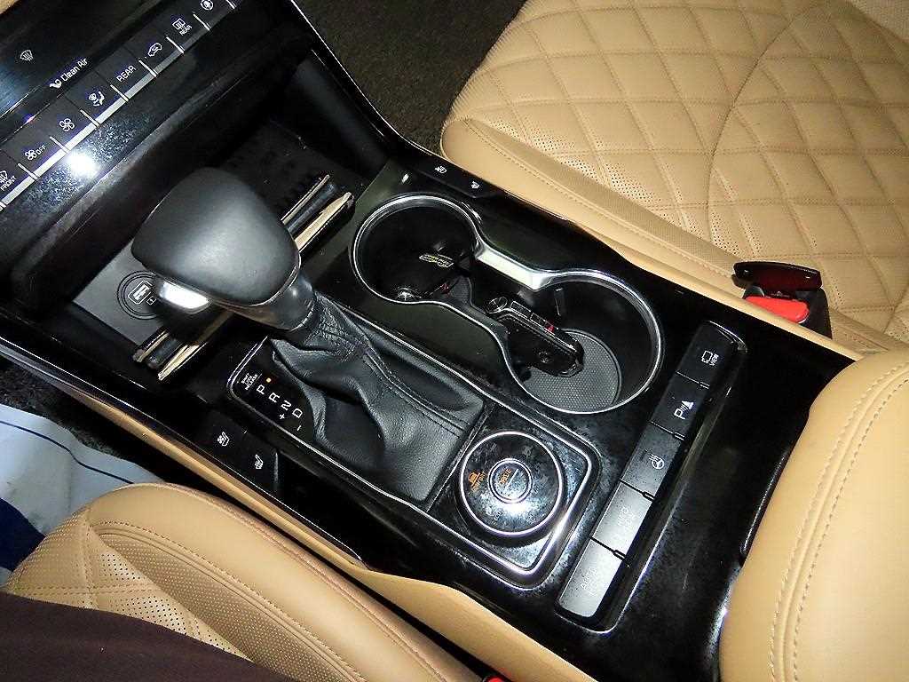 KIA Mohave - Vista 12