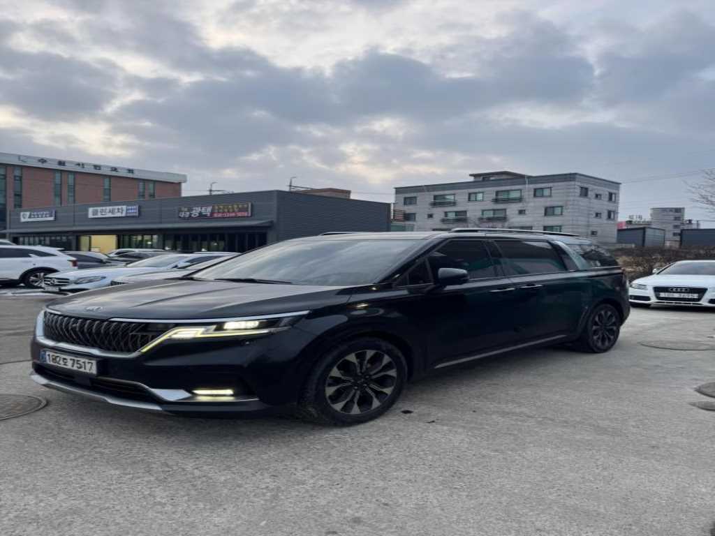 KIA Carnival - Vista 2