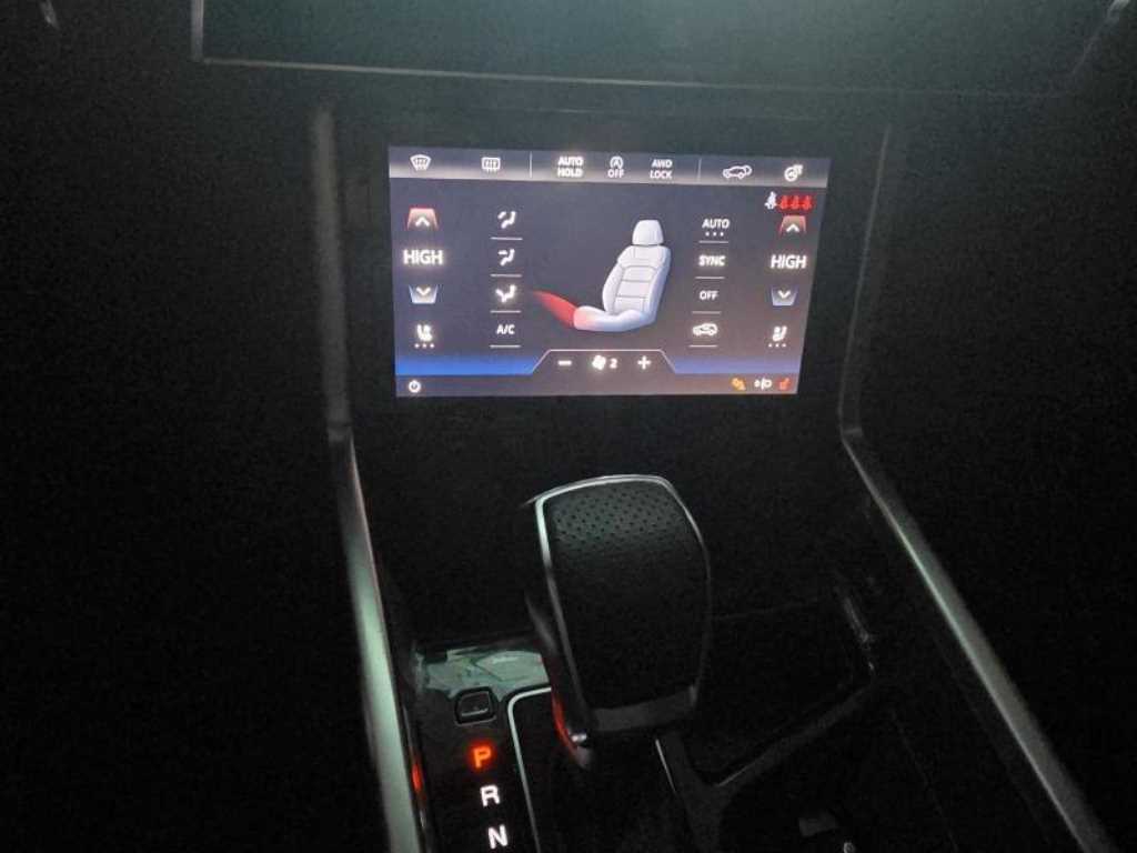 Ssangyong Torres - Vista 11