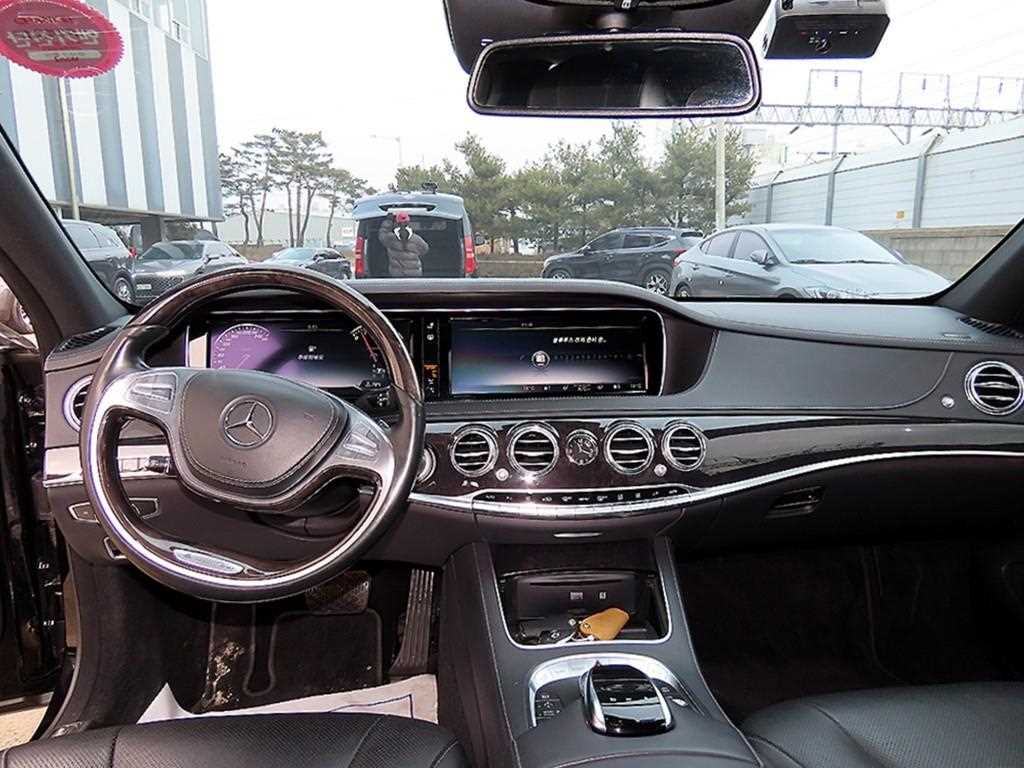 Mercedes Benz S Class - Vista 7