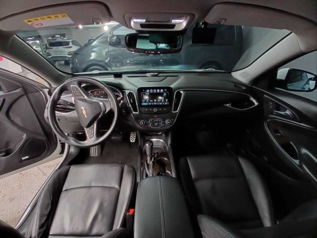 Chevrolet Malibu - Vista 6
