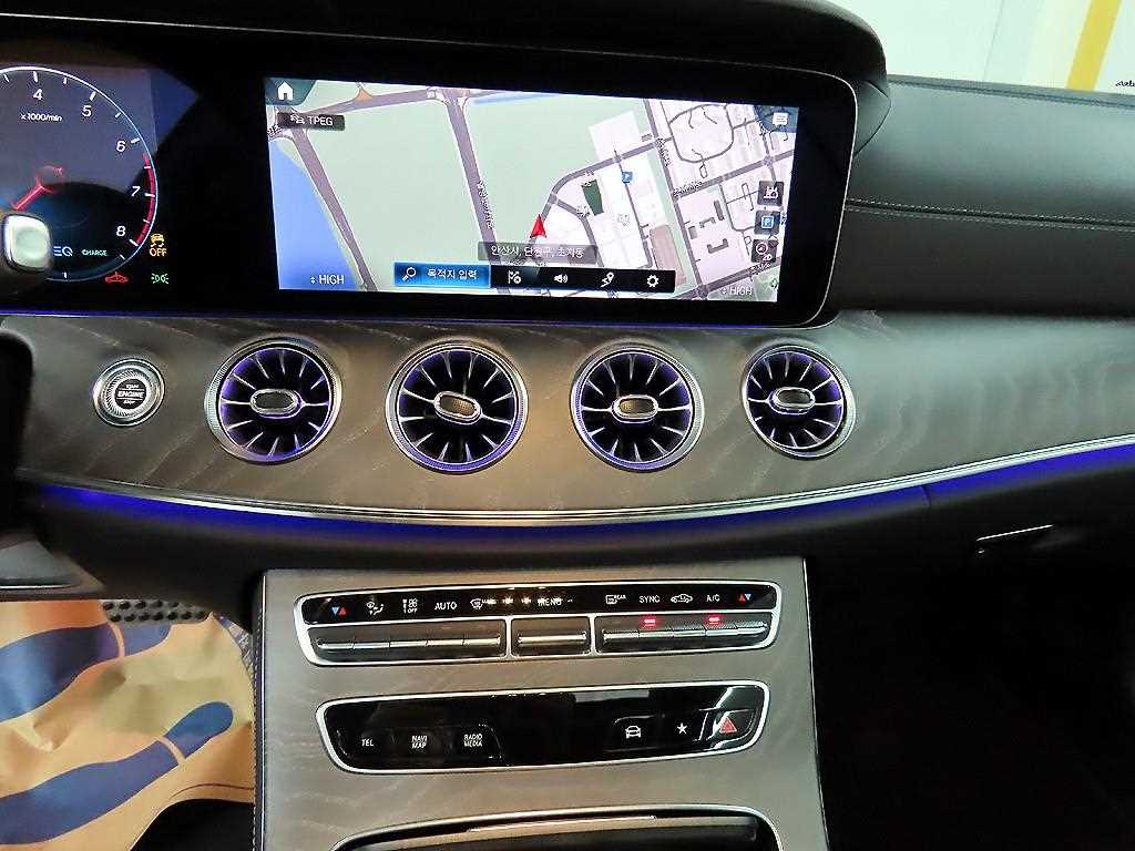 Mercedes Benz E class 2022 Blanco - Importación desde Corea - HF Imports Iquique - Foto 13