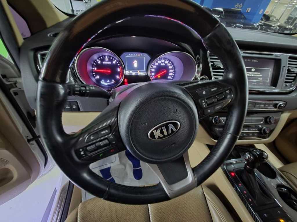 KIA Carnival 2016 - Importación desde Corea - HF Imports Iquique - Foto 14