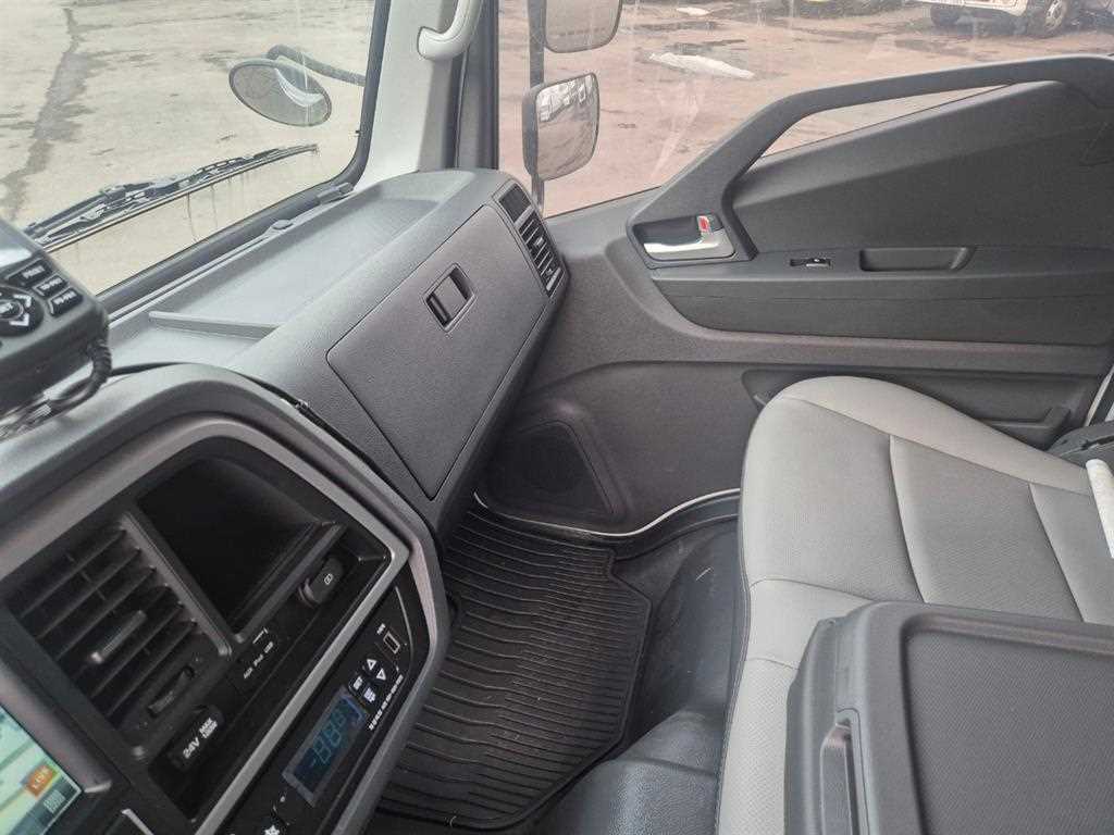 medium and large cargo truck 2024 Blanco - Importación desde Corea - HF Imports Iquique - Foto 13