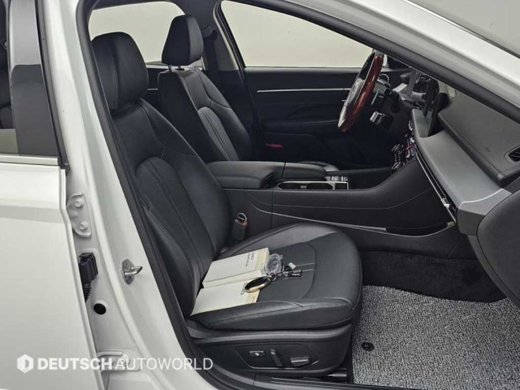 HYUNDAI Sonata - Vista 10