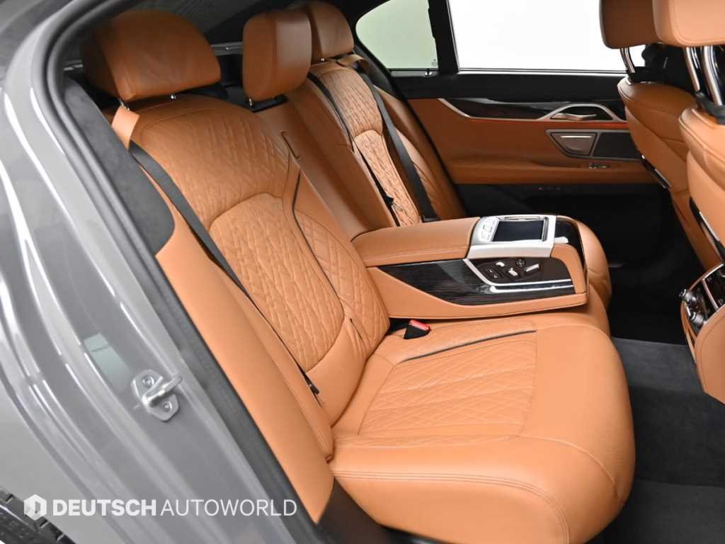 BMW 7 Series - Vista 12
