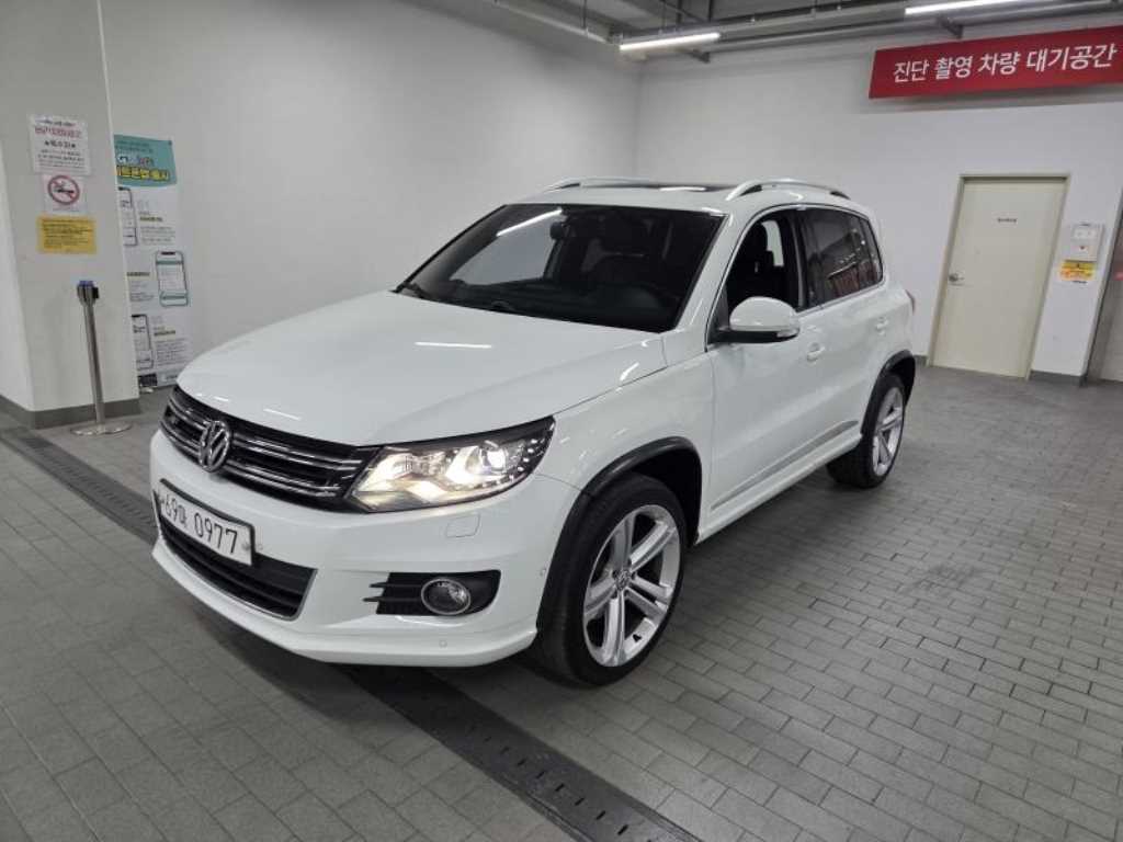 Volkswagen Tiguan - Vista 2