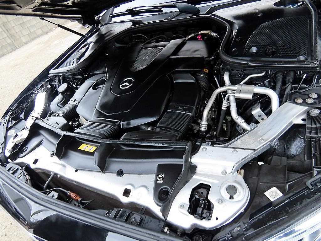 Mercedes Benz E class 2019 Negro - Importación desde Corea - HF Imports Iquique - Foto 19