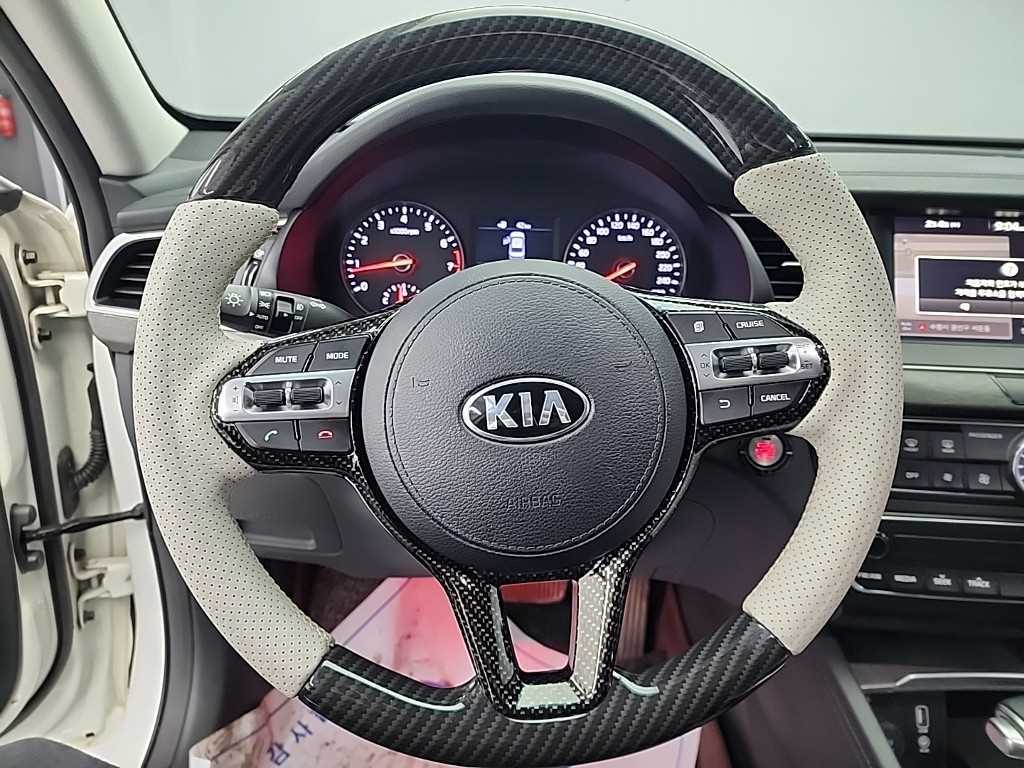 KIA K7 - Vista 9
