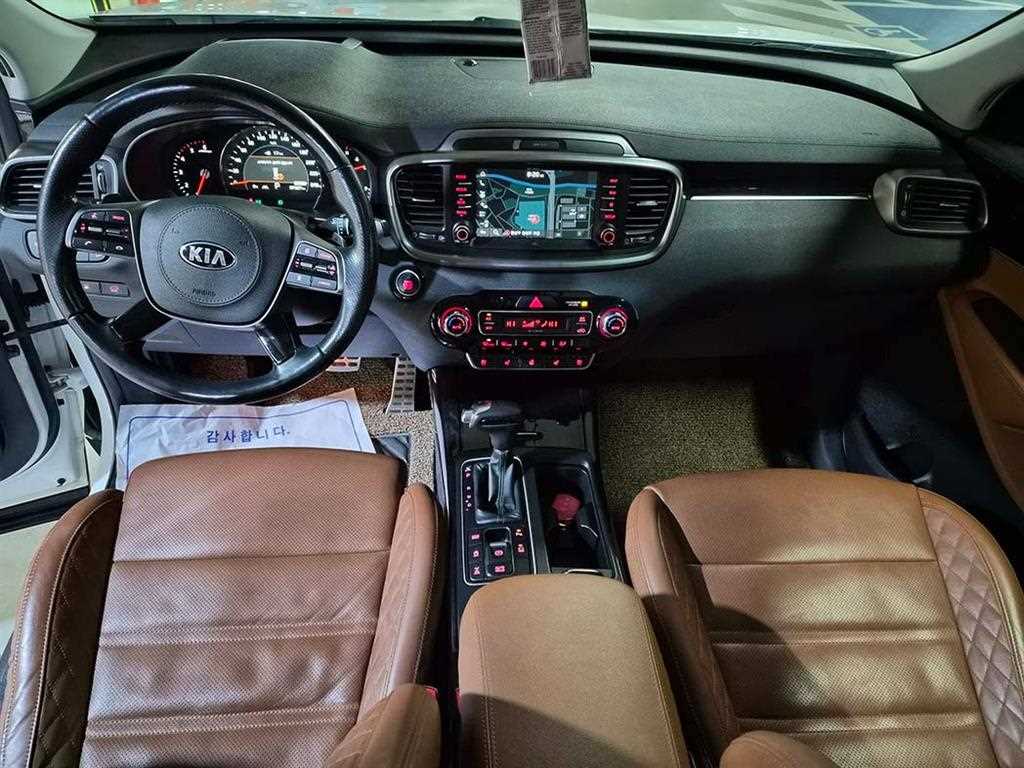 KIA Sorento - Vista 10