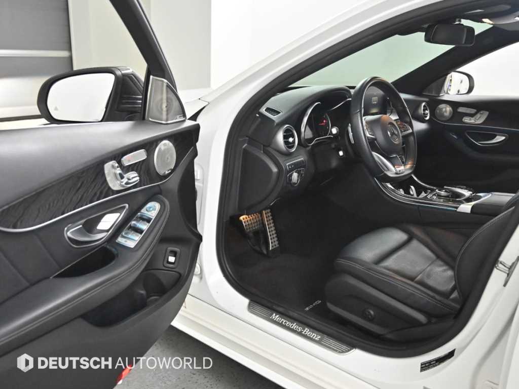 Mercedes Benz C Class - Vista 11