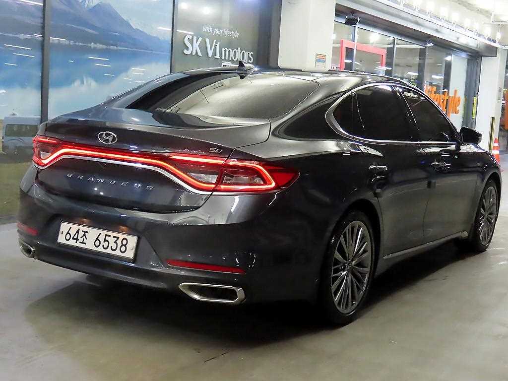 HYUNDAI Grandeur - Vista 4