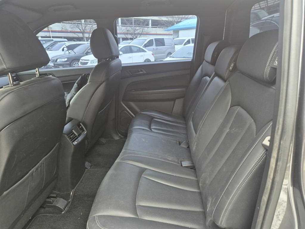 Ssangyong Rexton - Vista 9