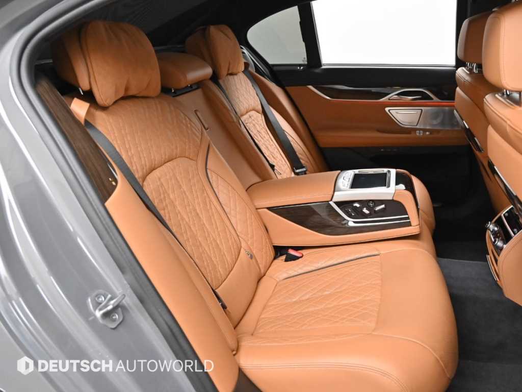 BMW 7 Series - Vista 12