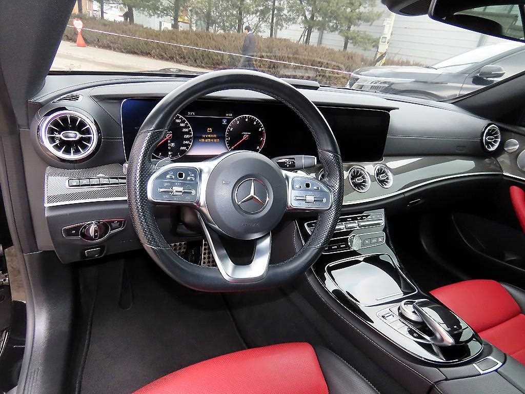 Mercedes Benz E class - Vista 7