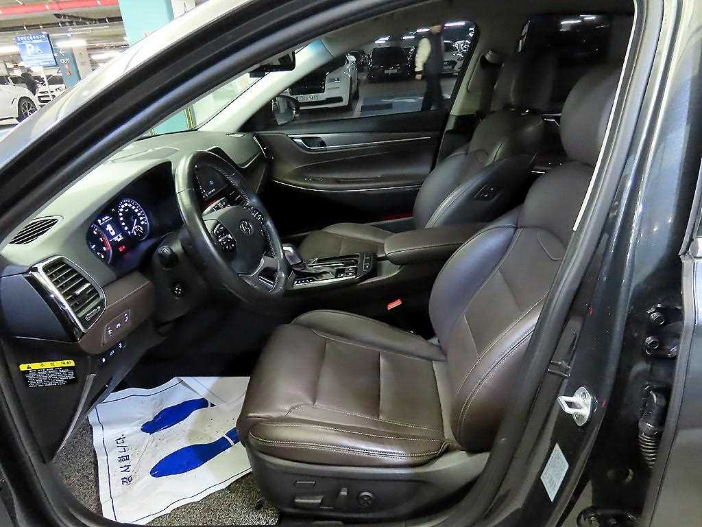 HYUNDAI Grandeur - Vista 6