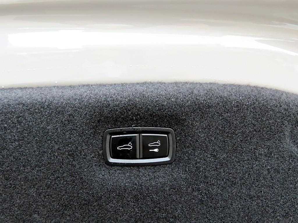 Porsche Taycan 2023 Amarillo - Importación desde Corea - HF Imports Iquique - Foto 17